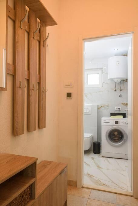 New Apartment With Pool And Jacuzzi Only For You Kastela Ngoại thất bức ảnh
